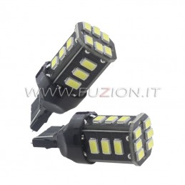 LED-Lampen T20 7440 W21W mit 18 LEDs in Weiß und CANBUS-Funktion.